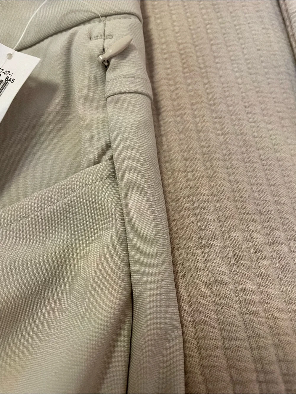 Old Navy Men's Straight-Leg Pants in Light Khaki - NWT